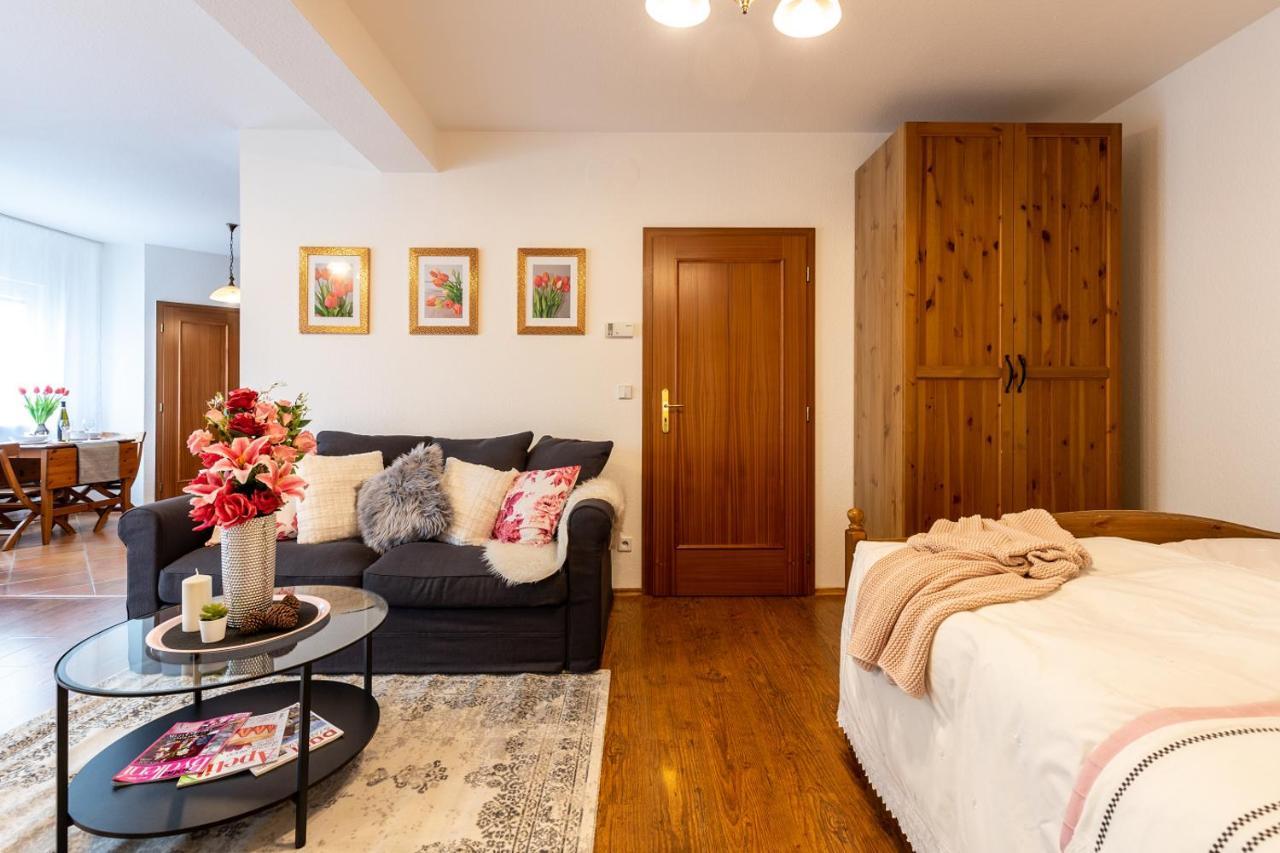 Apartman Dream V Mikulove - Jine Ubytovani Lednice Leilighet Eksteriør bilde